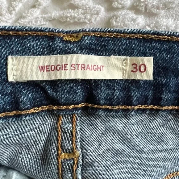LEVI'S Wedgie Straight Hi Rise Button Fly Blue Distressed Jeans Size 30 - Picture 4 of 12